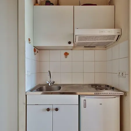 Cosy Studio In The East Of דירה *